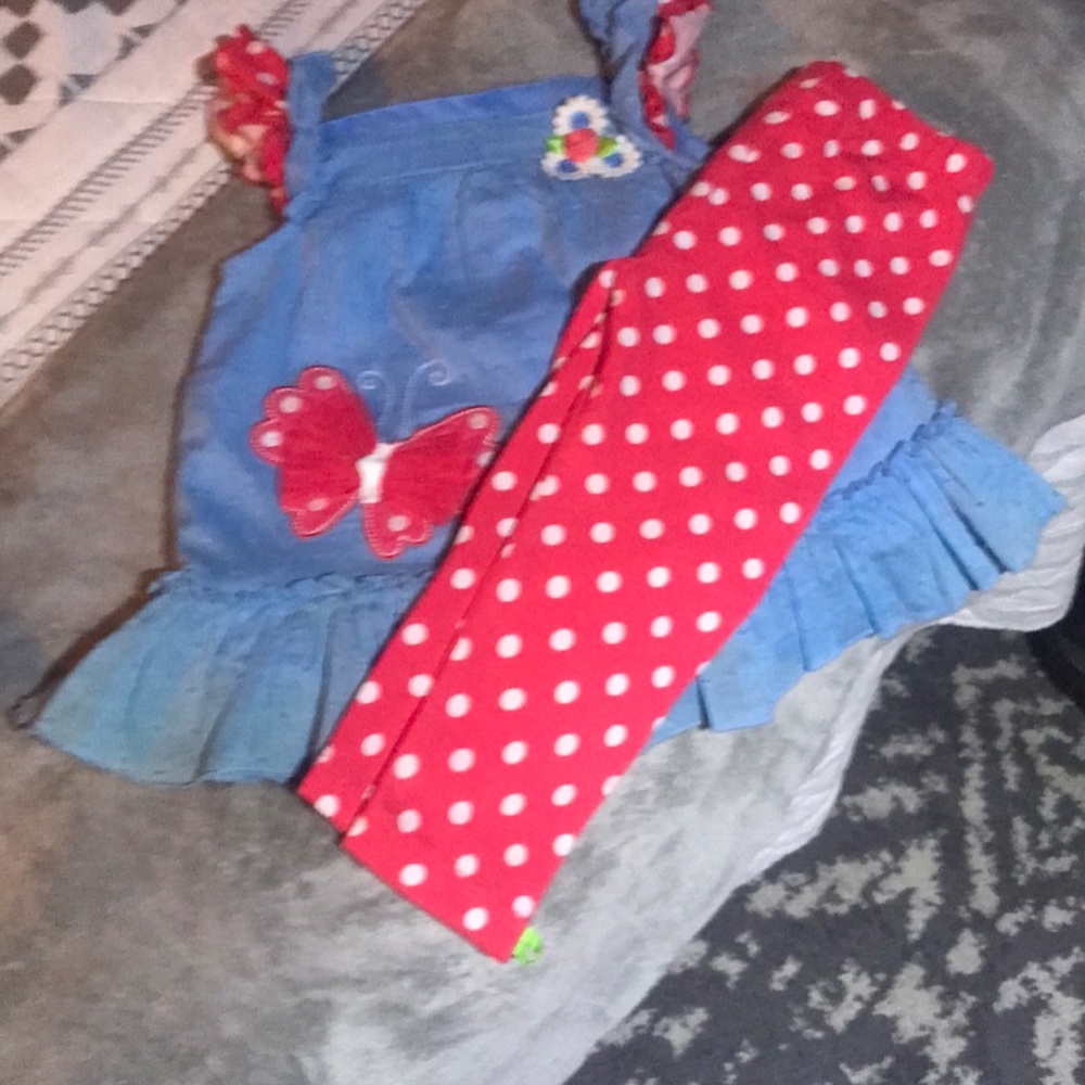Outfitt - Picture 3 of 3